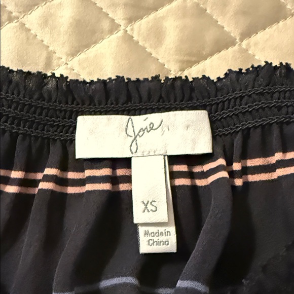 Joie silk top. Size XS but could fit up to medium and still be very flattering. - Picture 2 of 5